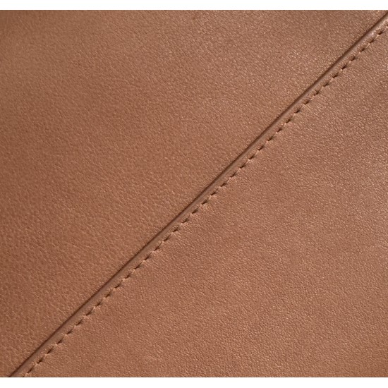 THE ROW Medium Park Leather Bucket Bag - Tan