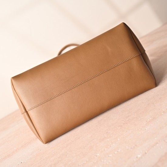 THE ROW Terrasse Smooth Saddle Leather Bag - Mustard