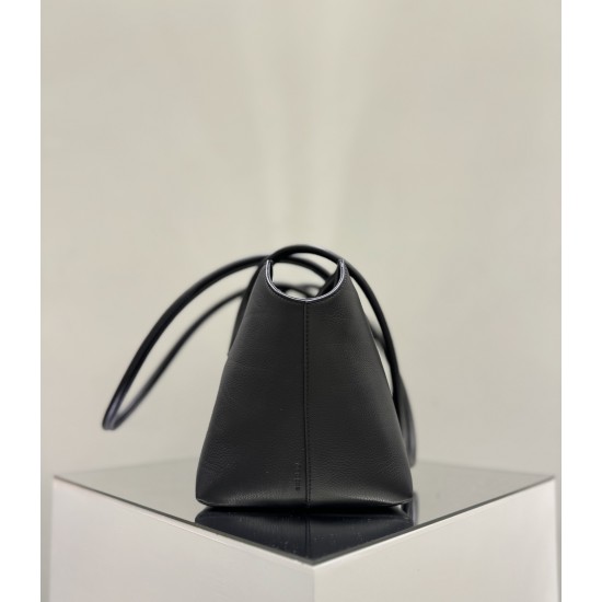 THE ROW Terrasse Smooth Saddle Leather Bag - Black