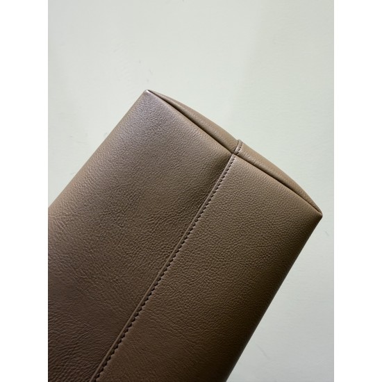 THE ROW Terrasse Bauletto Grainy Calfskin Bag - Tawny Brown