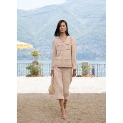 Chanel 26C Métiers d’Art Tweed Jacket | V-Neck Gold Thread Tweed Blazer