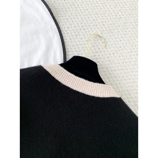 Chanel 26K Métiers d’Art Cashmere Black Knit Cardigan | Layered Look Bow Button Cardigan