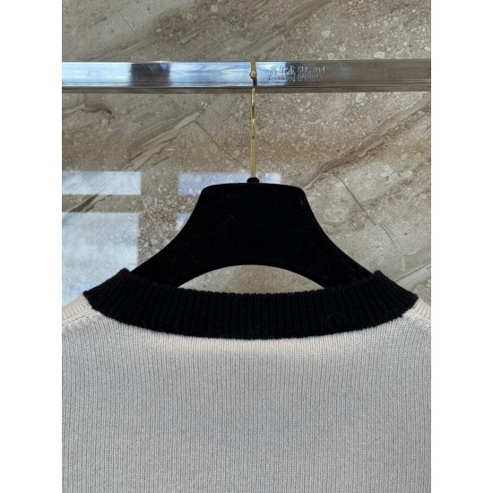 Chanel 26K Métiers d’Art Cashmere White Knit Cardigan | Layered Look Bow Button Cardigan