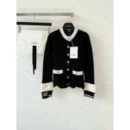 Chanel 25N Ski Collection Cashmere Blend Cardigan | Black Knit with Gold Buttons