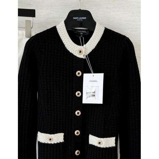 Chanel 25N Ski Collection Cashmere Blend Cardigan | Black Knit with Gold Buttons