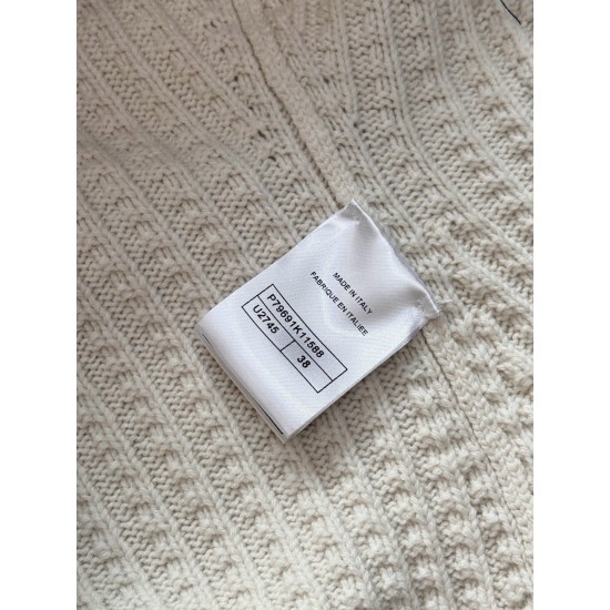 Chanel 25N Ski Collection Cashmere Blend Cardigan | White Knit with Gold Buttons