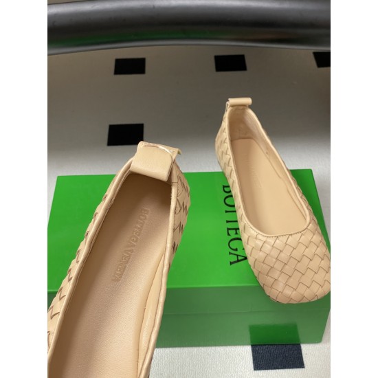 BV Charlotte Woven Ballet Flats - Retro Old Money Shoes- Beige