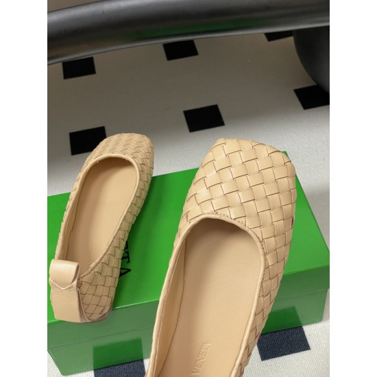 BV Charlotte Woven Ballet Flats - Retro Old Money Shoes- Beige