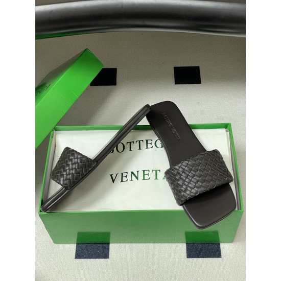 BV Palazzo Woven Leather Slides - Brown