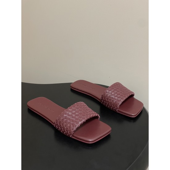BV Palazzo Woven Leather Slides - Burgundy
