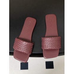 BV Palazzo Woven Leather Slides - Burgundy